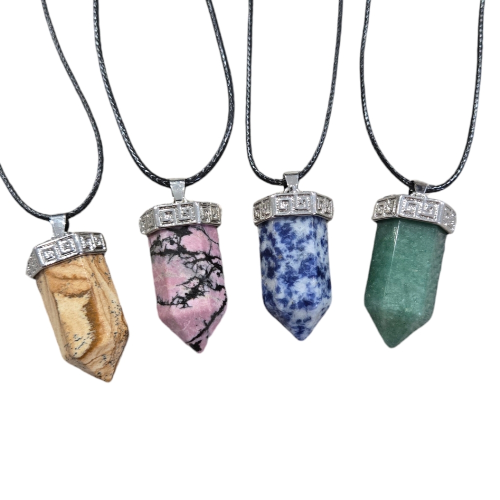 NWOT Natural gemstone necklace set